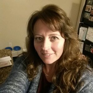 Meet your Posher, Debra